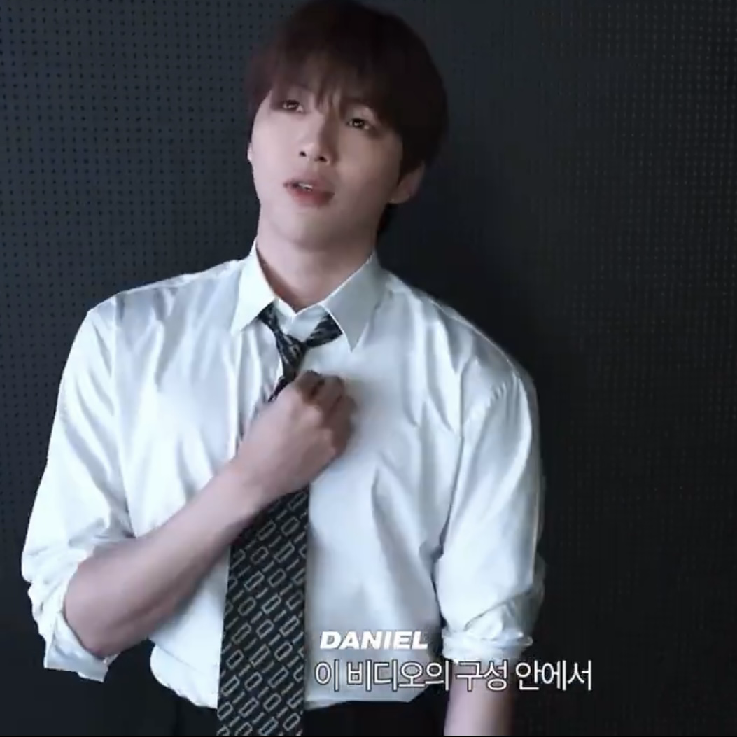 강다니엘의 비하인드 컷