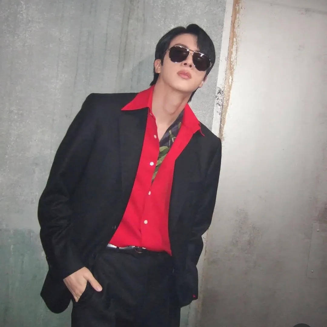 진 (방탄소년단)의 최신 사진