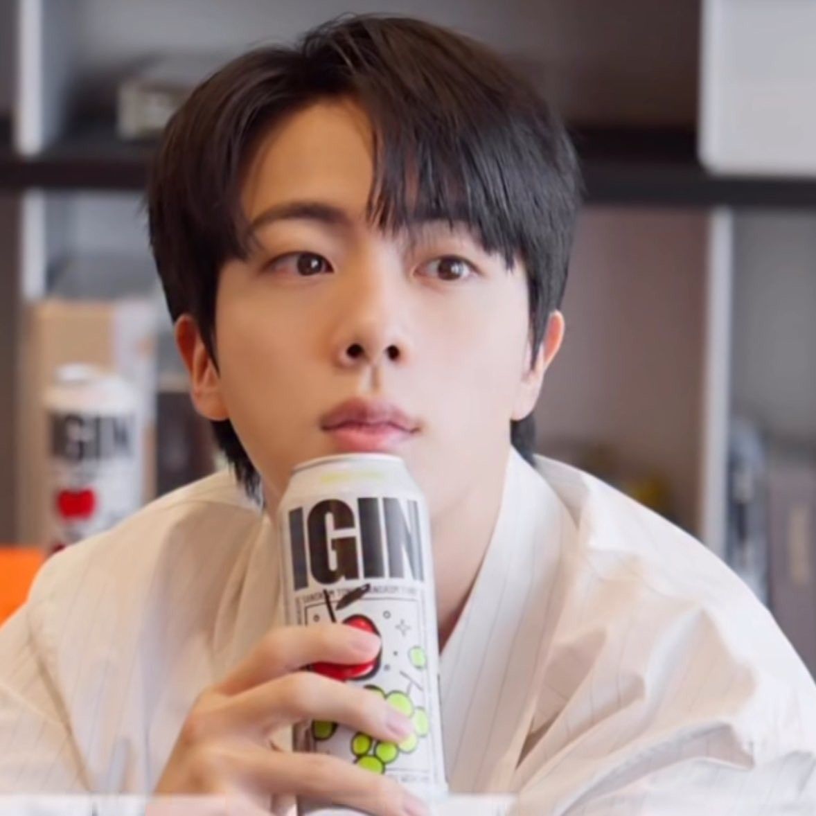 K-pop star post gaining attention now