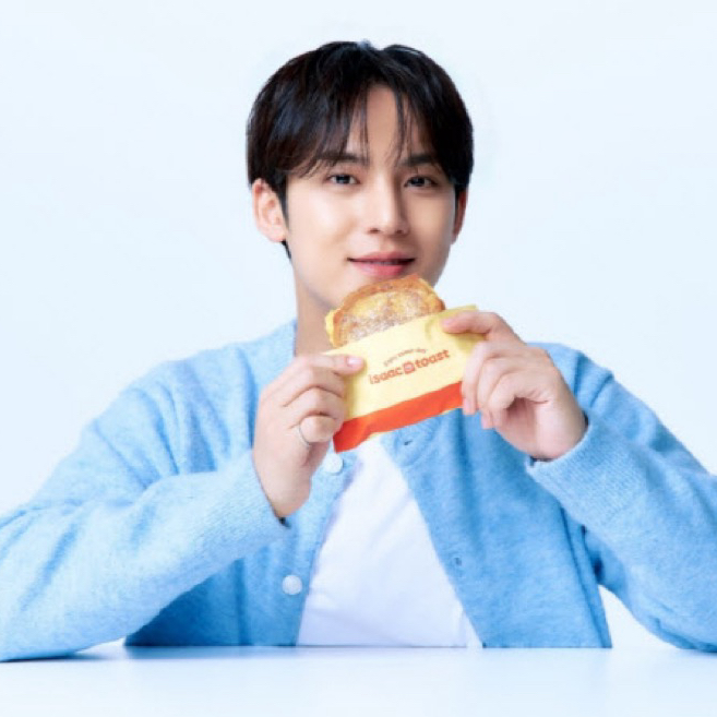 Latest photo of Mingyu (SEVENTEEN)