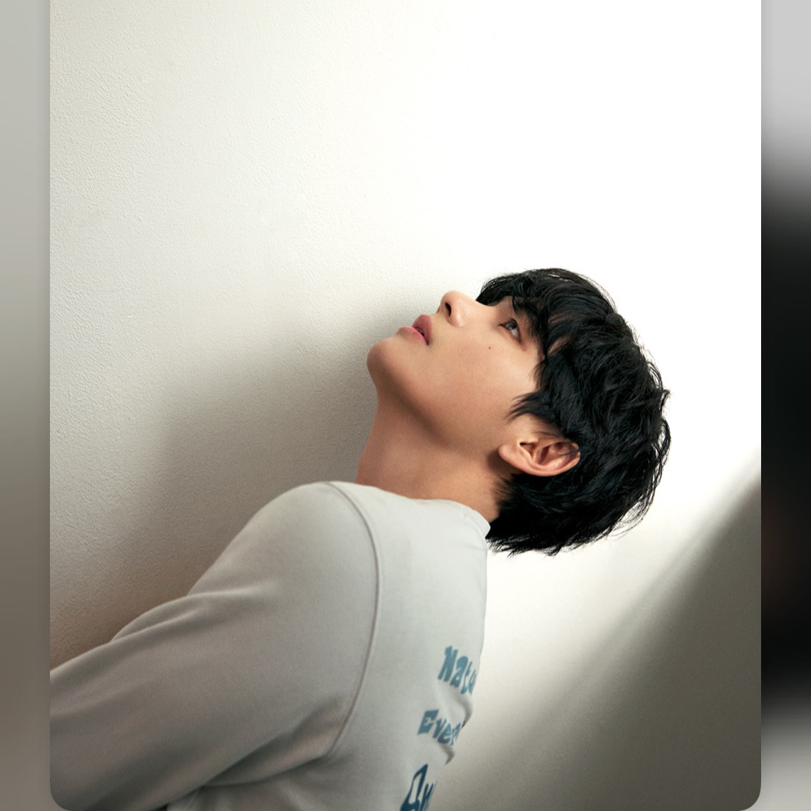 뷔 (방탄소년단)의 비하인드 컷