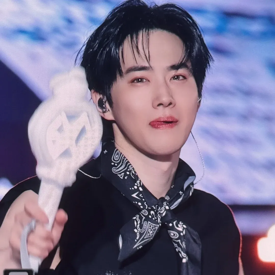 Recent activity shot of Suho (EXO)