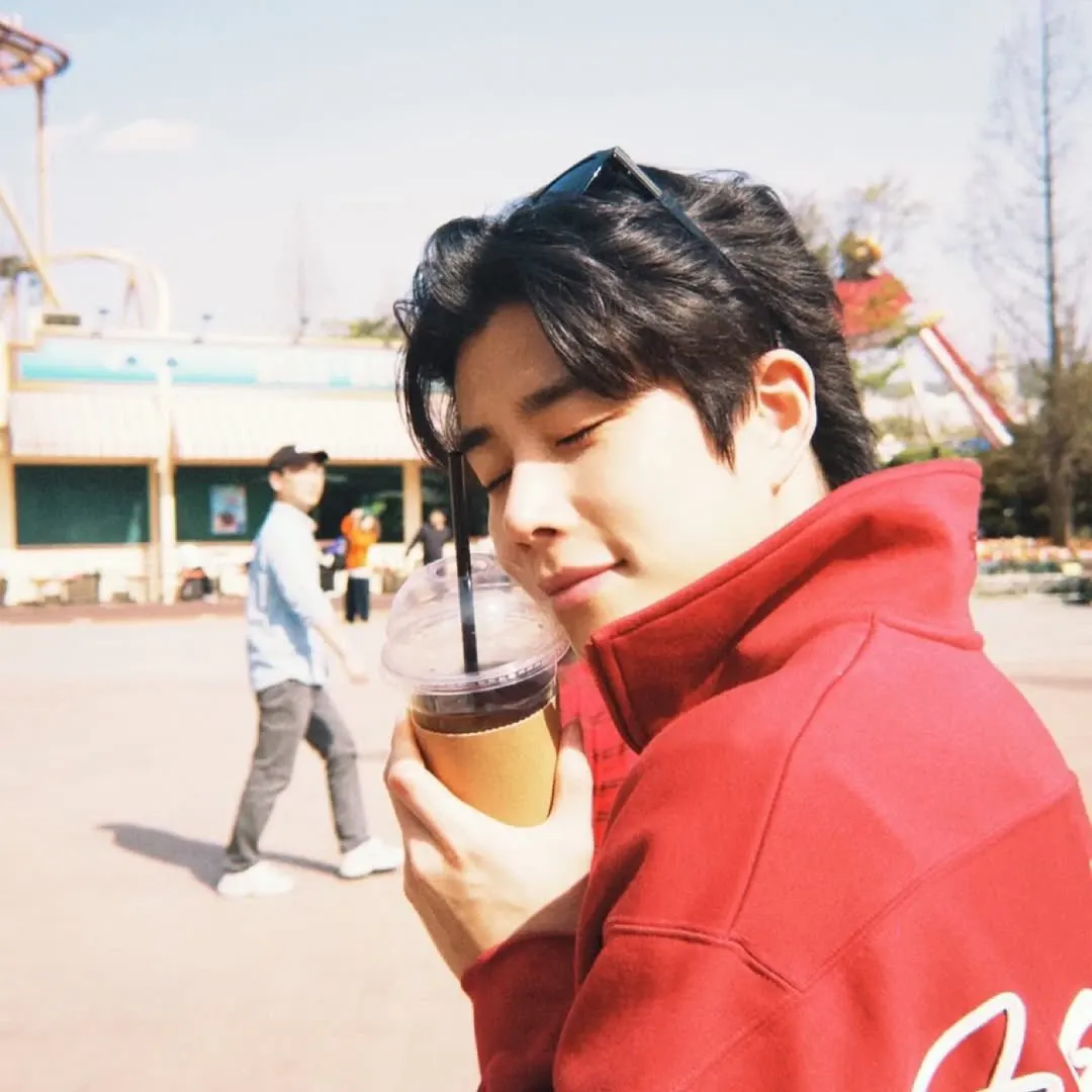 Recent activity shot of MJ (ASTRO)