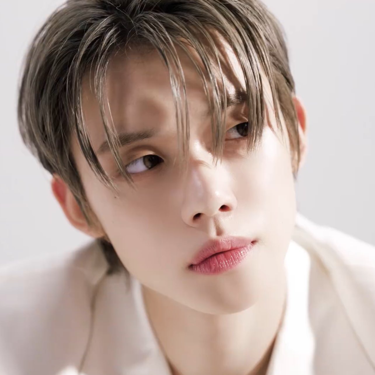 연준 (투모로우바이투게더)의 최신 사진