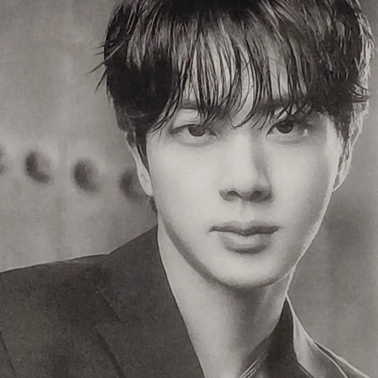 Foto aktivitas terbaru Jin (BTS)