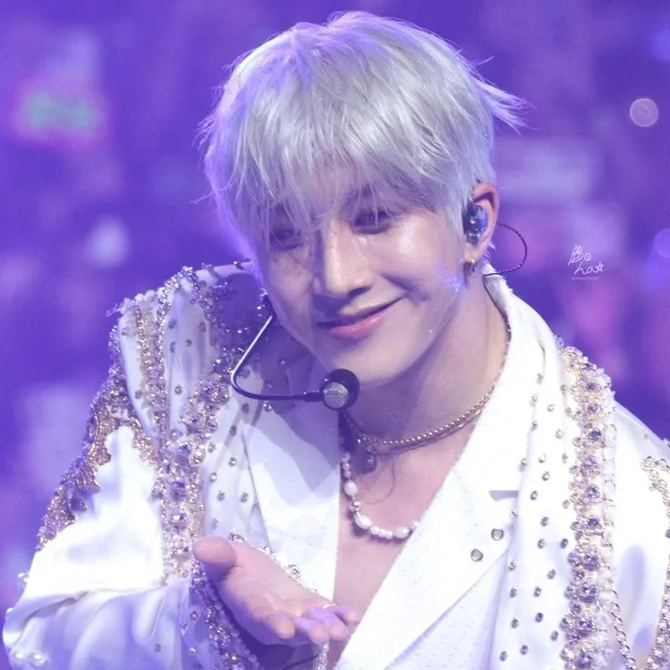 Behind-the-scenes cut of Jinjin (ASTRO)