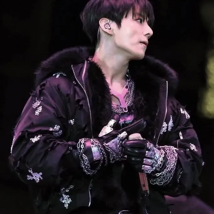 정국 (방탄소년단) 최근 활동샷