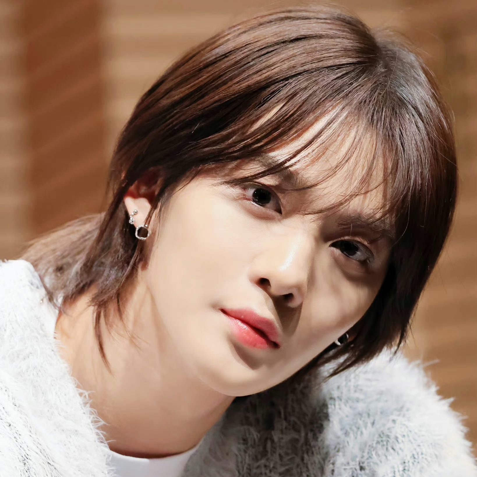 ペ・ジニョンの舞台裏ショット