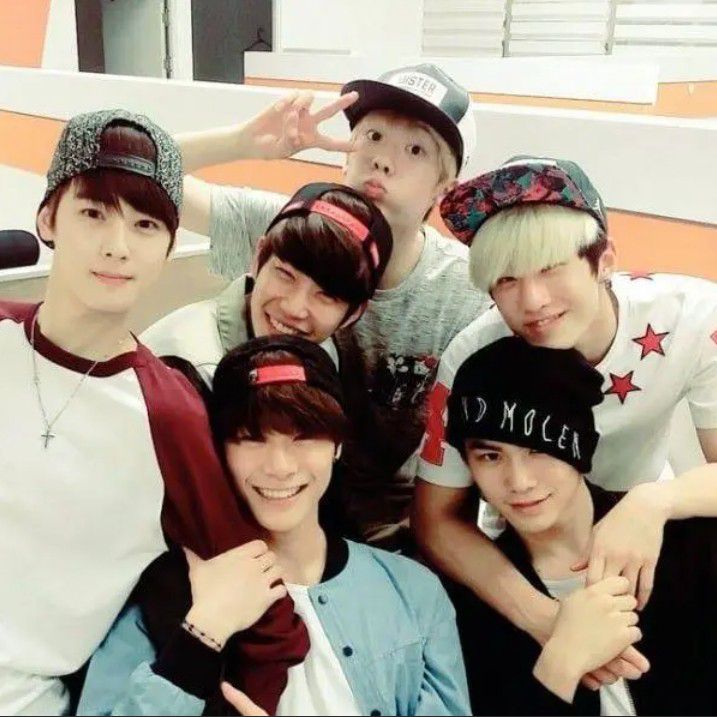 Behind-the-scenes cut of Moonbin (ASTRO)