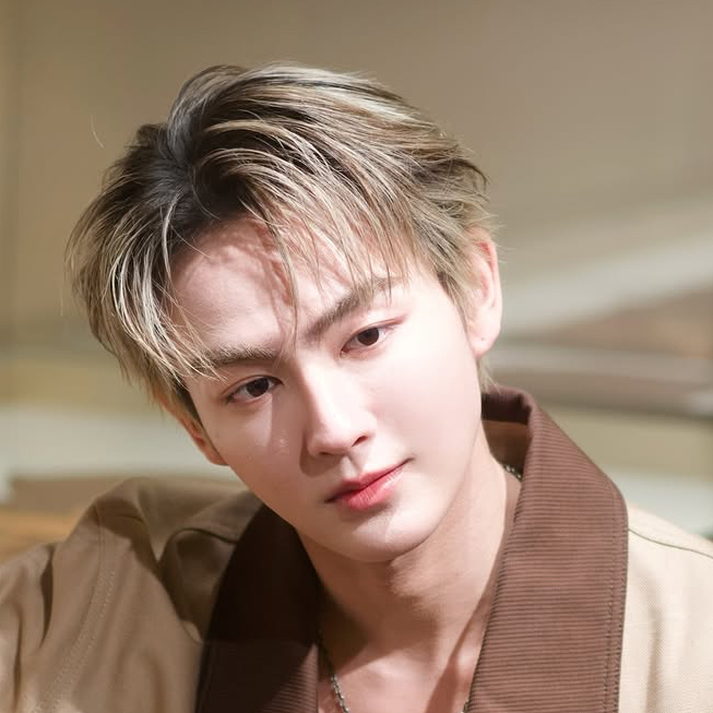 Behind-the-scenes cut of Heart (BUS)