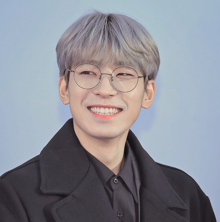 Recent activity shot of Wonwoo (SEVENTEEN)