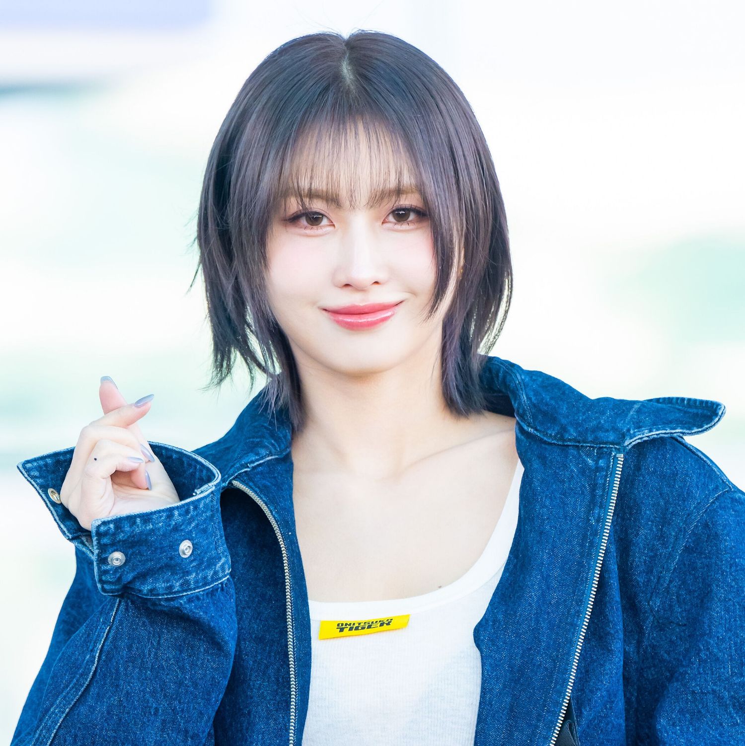Recent activity shot of Momo (TWICE)
