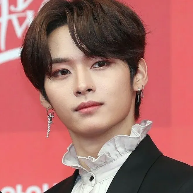 A moment captured by Lee Know (Stray Kids)'s fan