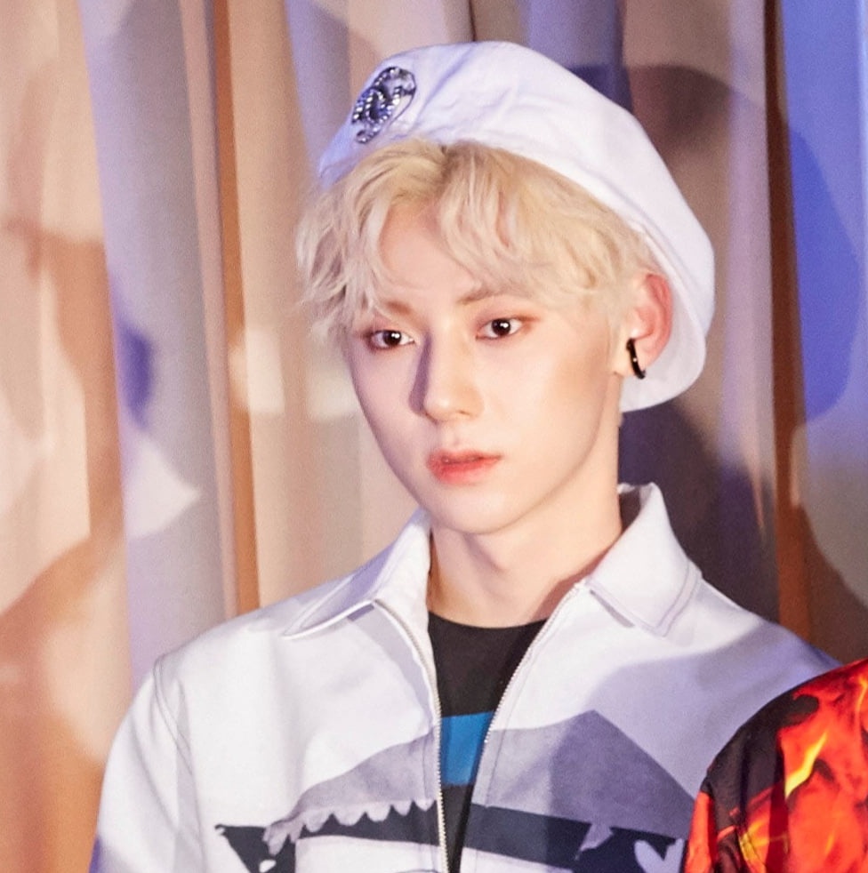 黃旼炫的最新照片