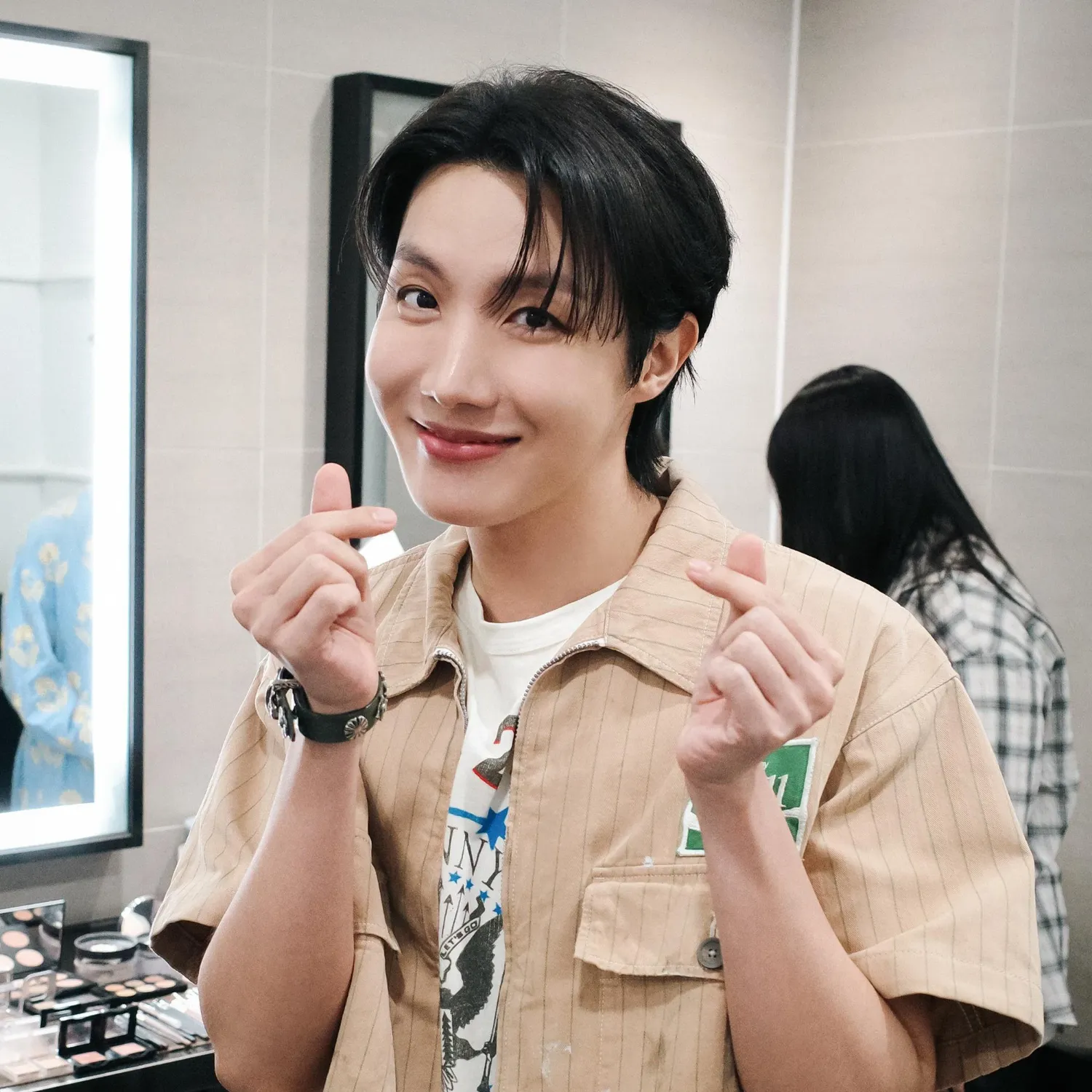 제이홉 (방탄소년단)의 최신 사진