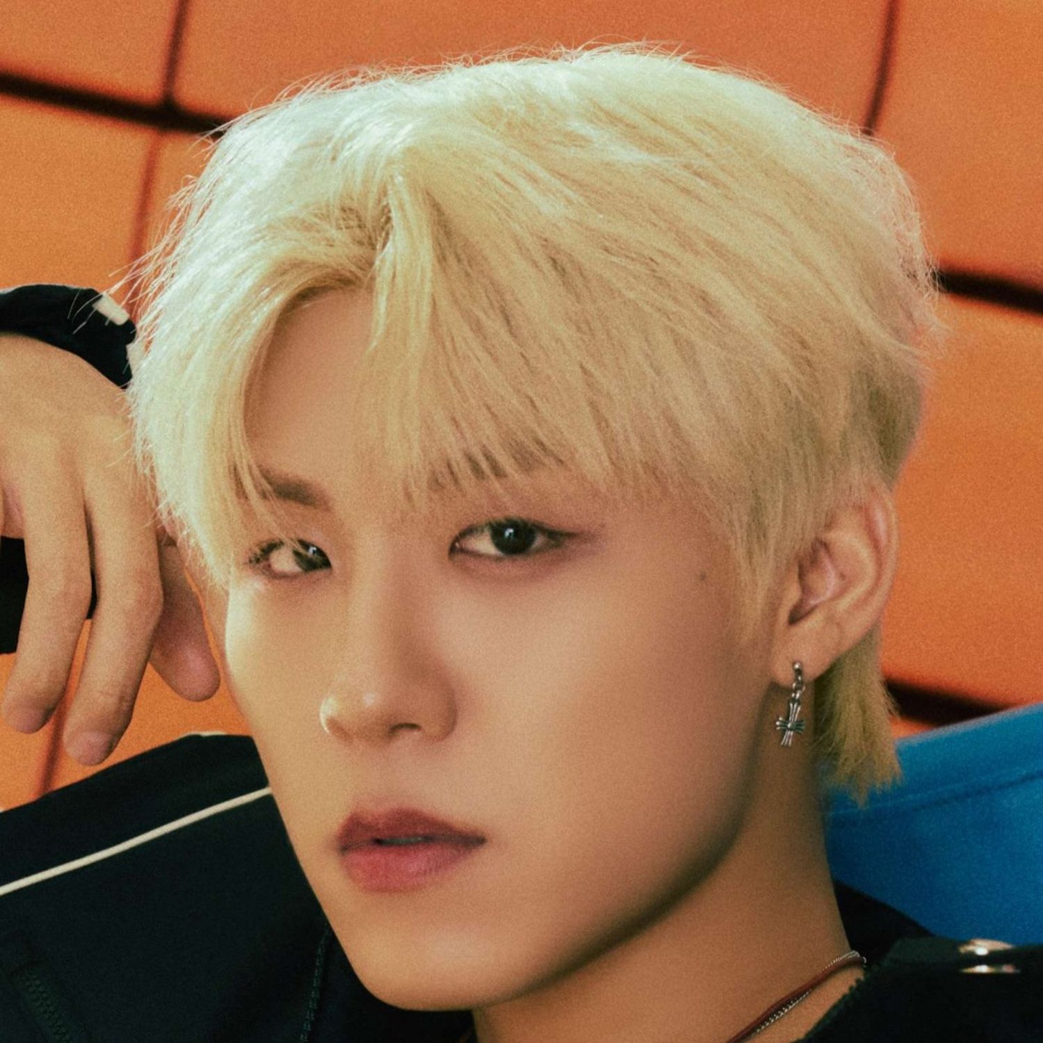 A moment captured by Park Woojin (AB6IX)'s fan