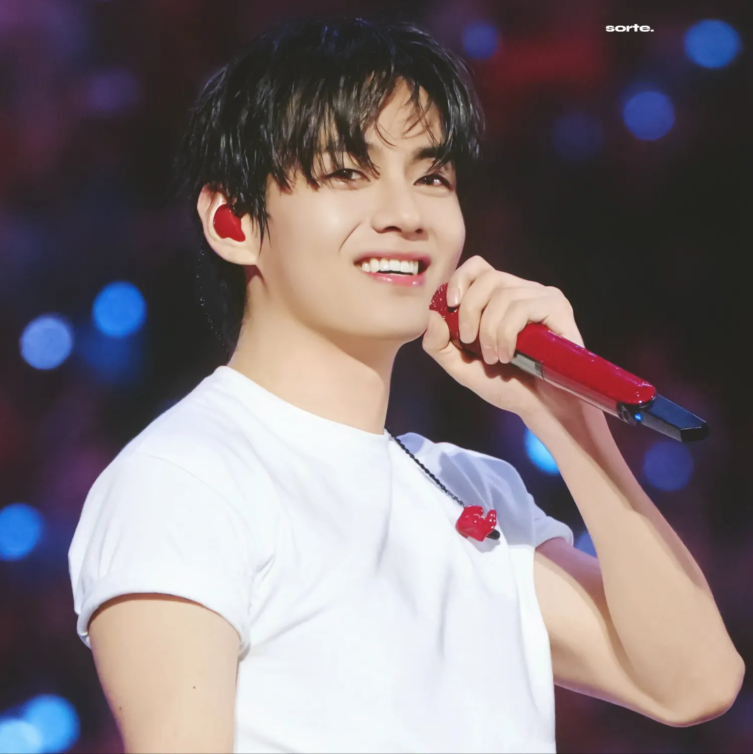 V (BTS)の舞台裏ショット