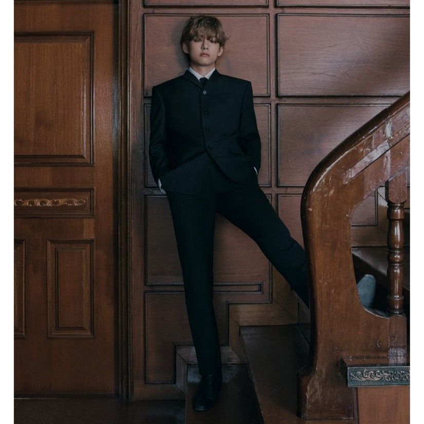 뷔 (방탄소년단)의 비하인드 컷