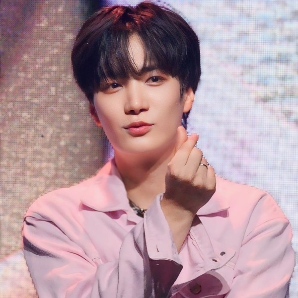 Signature photo of Kim Jonghyeon capturing their charm