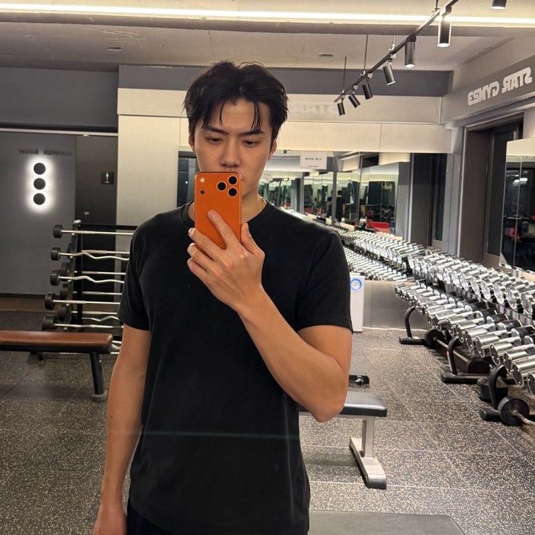 세훈 (EXO) 최근 활동샷