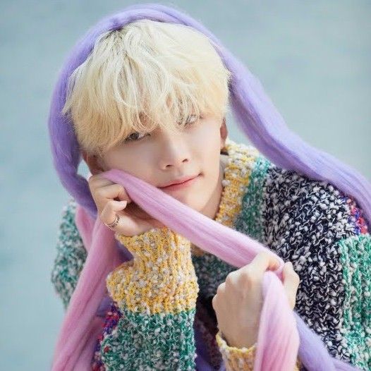 Latest photo of Jeonghan (SEVENTEEN)