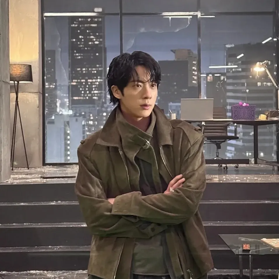 진 (방탄소년단)의 비하인드 컷
