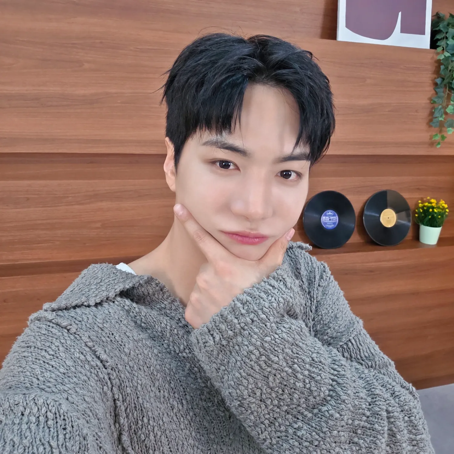 Recent activity shot of Kim Jonghyeon