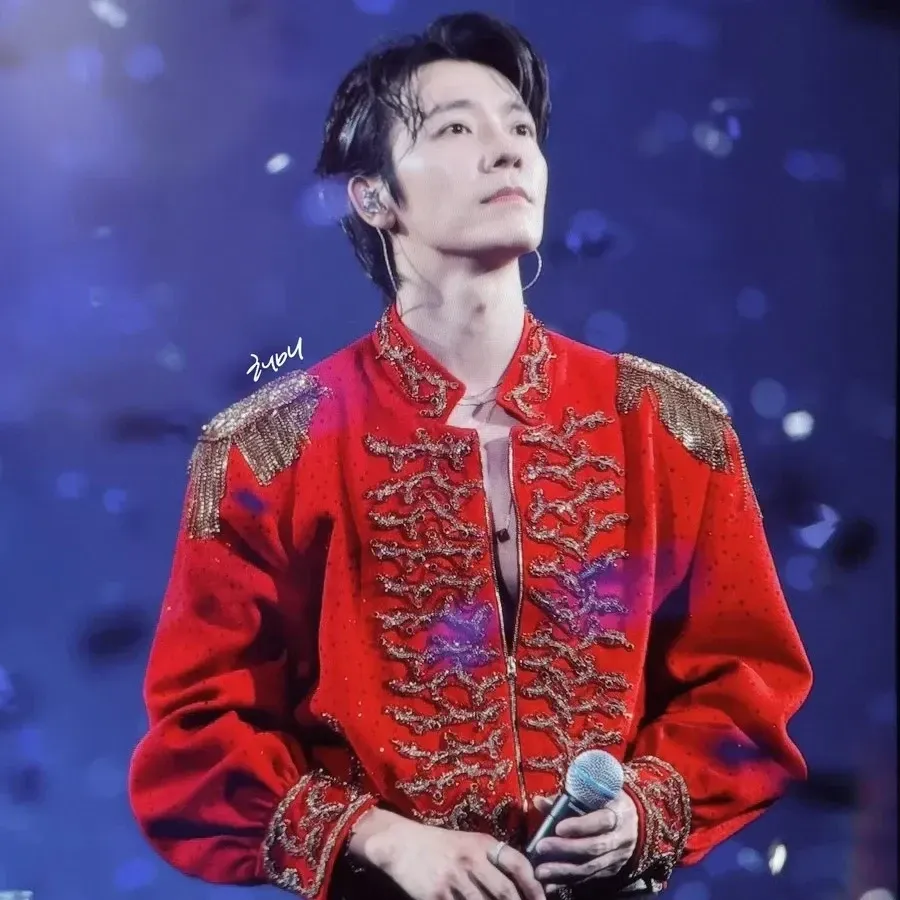 Recent activity shot of Donghae (Super Junior)
