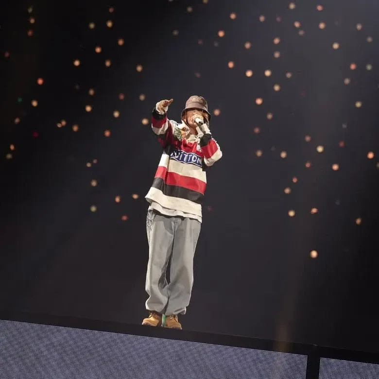 J-hope (防彈少年團)的幕後花絮