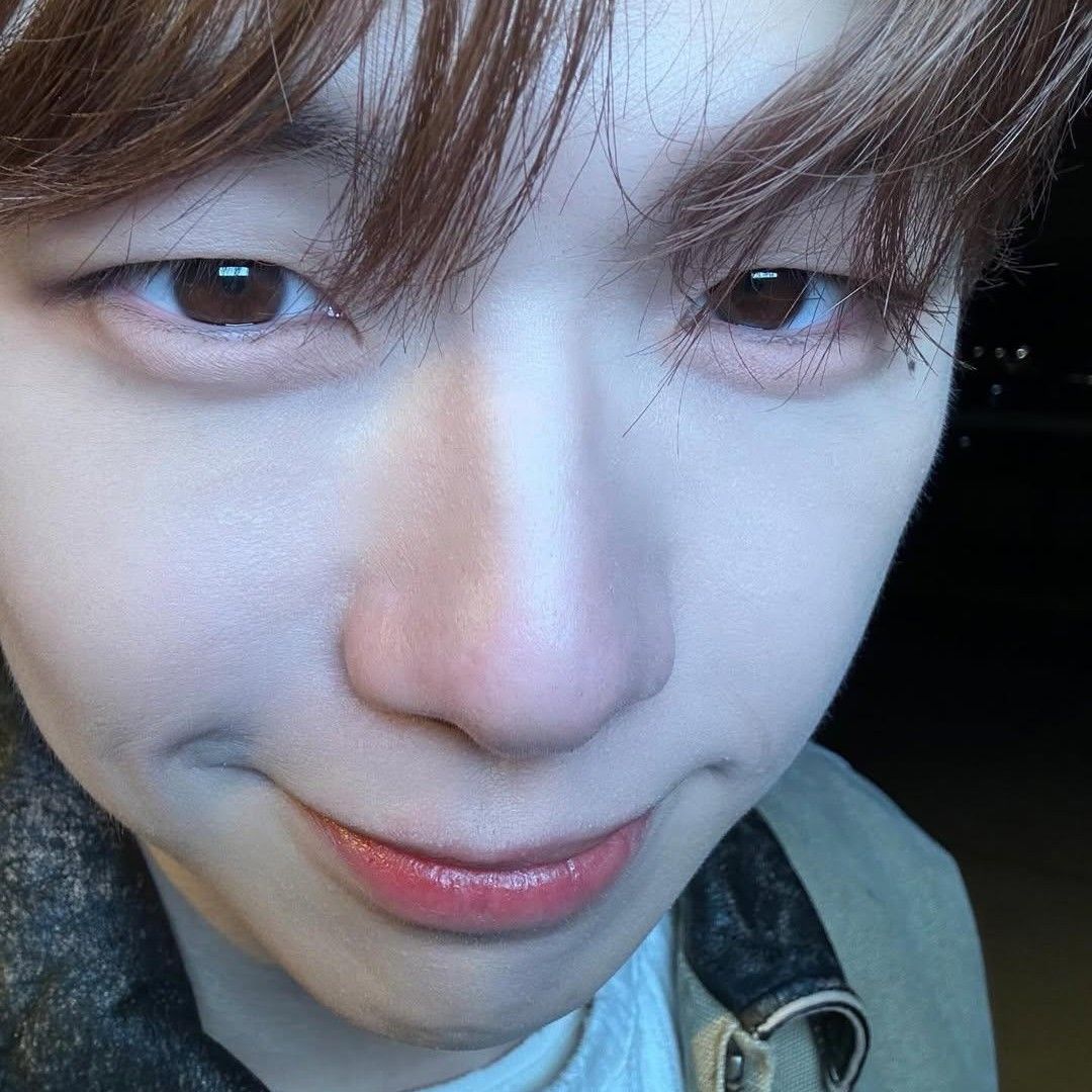 강다니엘의 비하인드 컷