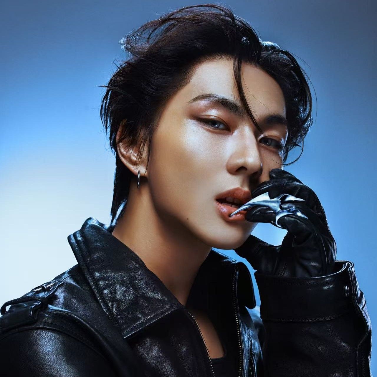 Latest photo of Jungwon (ENHYPEN)