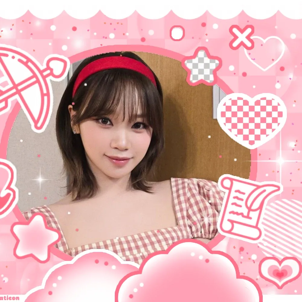 Latest photo of LE SSERAFIM