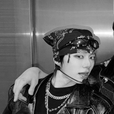 Latest photo of ONEUS