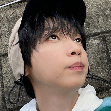 A moment captured by Jeong Sewoon's fan