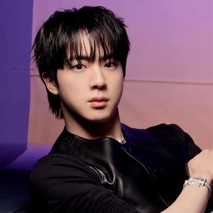 Latest photo of Jin (BTS)