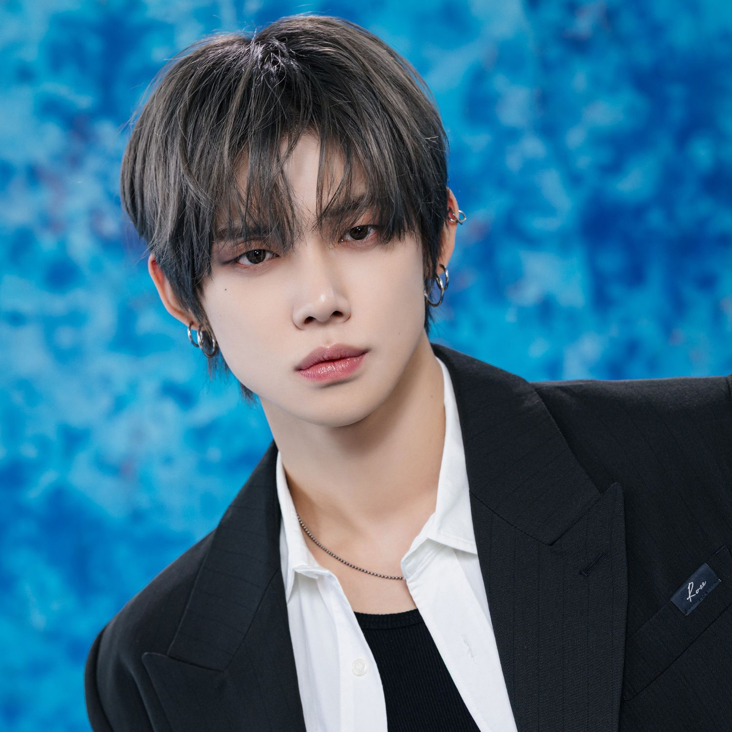 然竣 (TOMORROW X TOGETHER)的最新照片