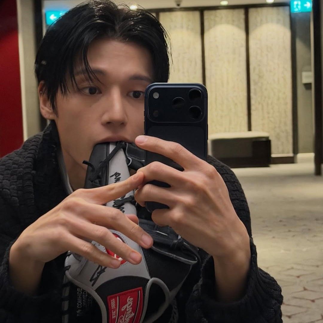 Recent activity shot of Wooyoung (ATEEZ)