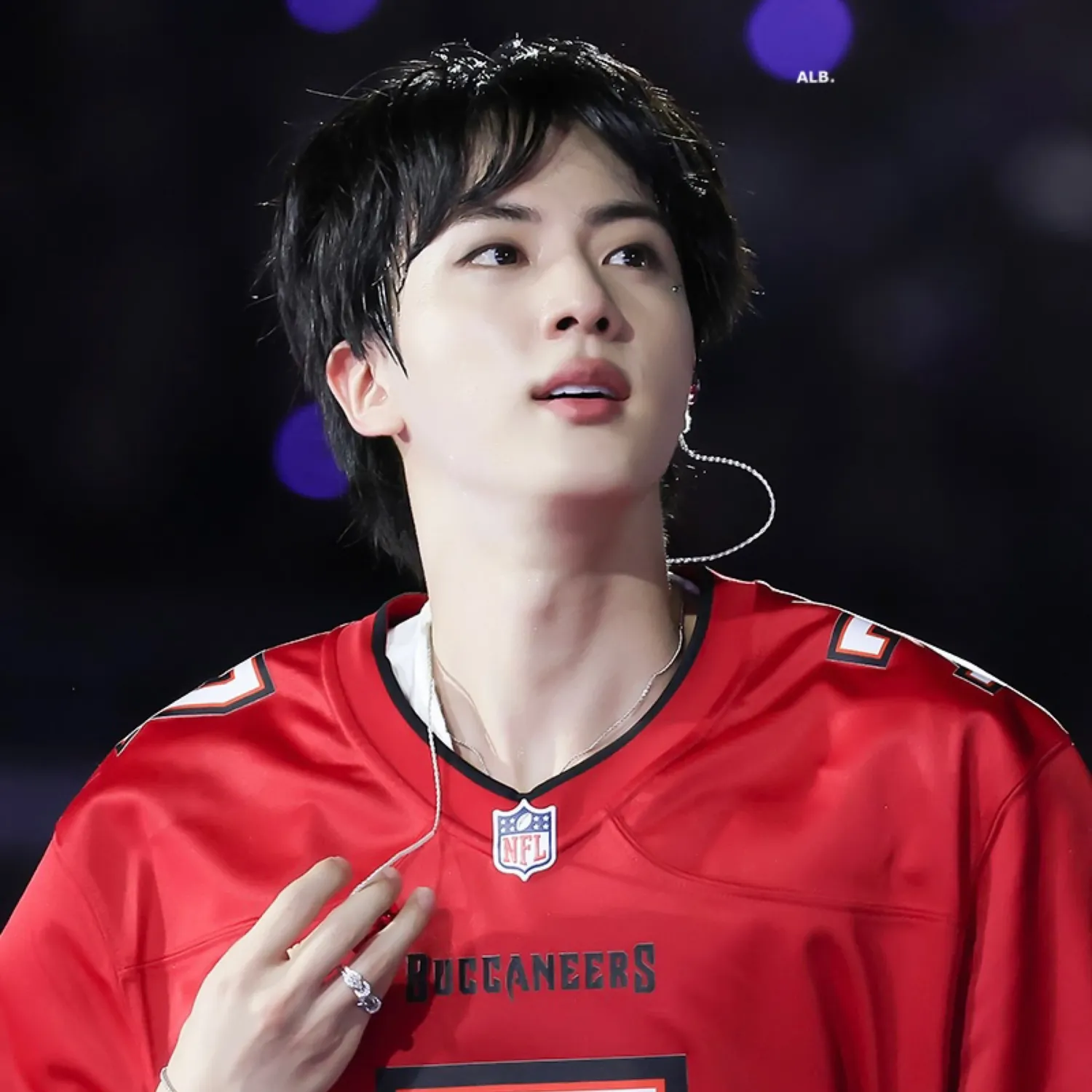 Momen yang diabadikan oleh penggemar Jin (BTS)