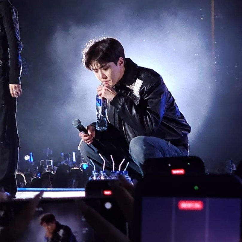 세훈 (EXO)의 비하인드 컷