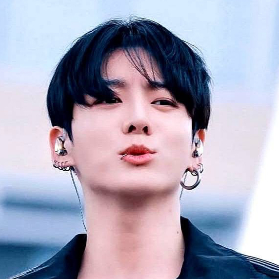 Momen yang diabadikan oleh penggemar Jungkook (BTS)