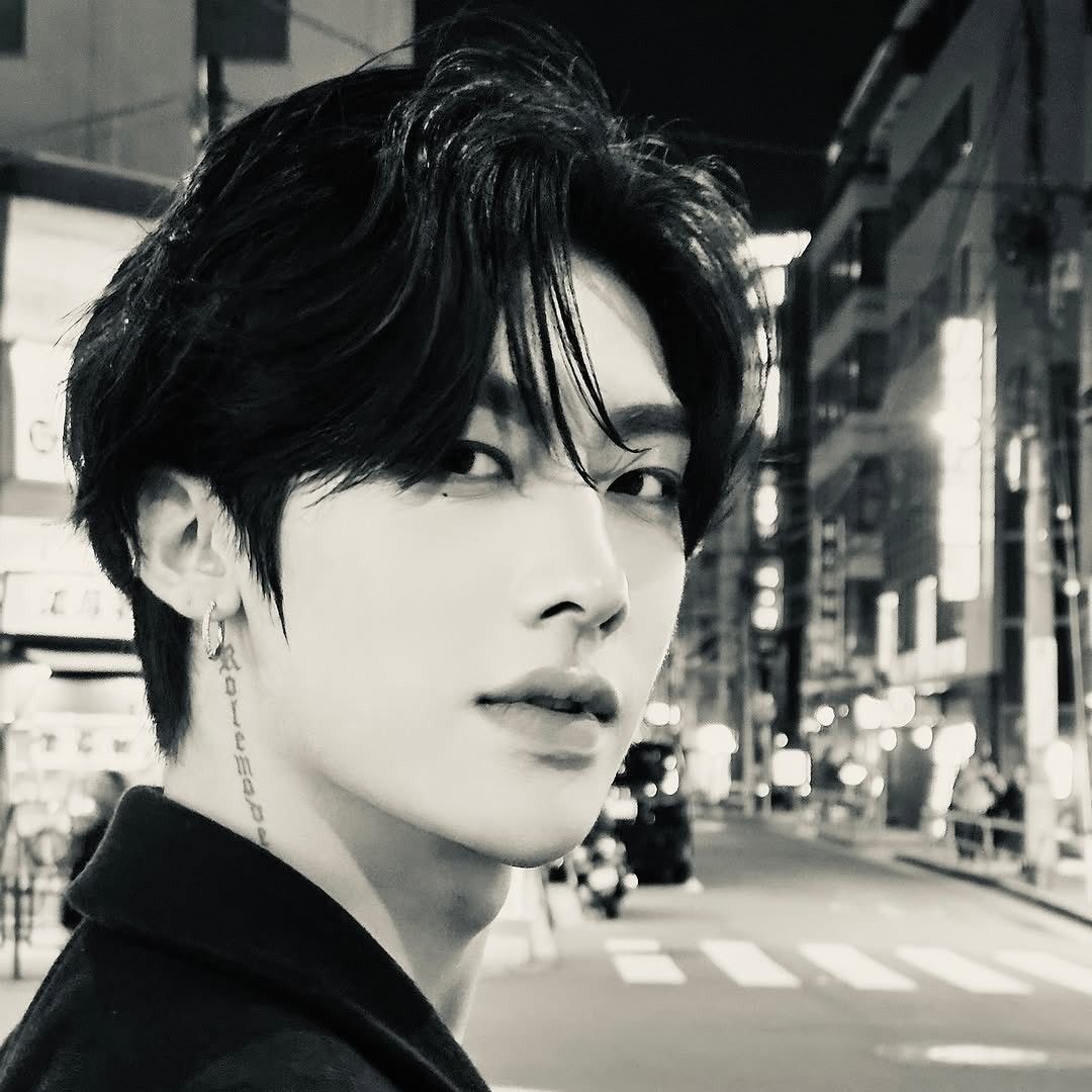 Recent activity shot of Ricky (ZEROBASEONE)