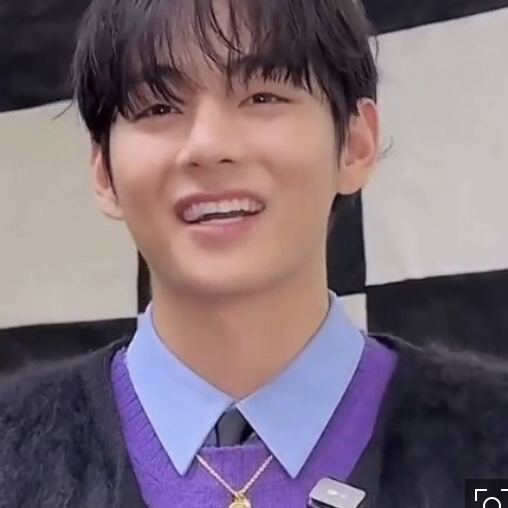 Feed komunitas K-pop terpanas hari ini