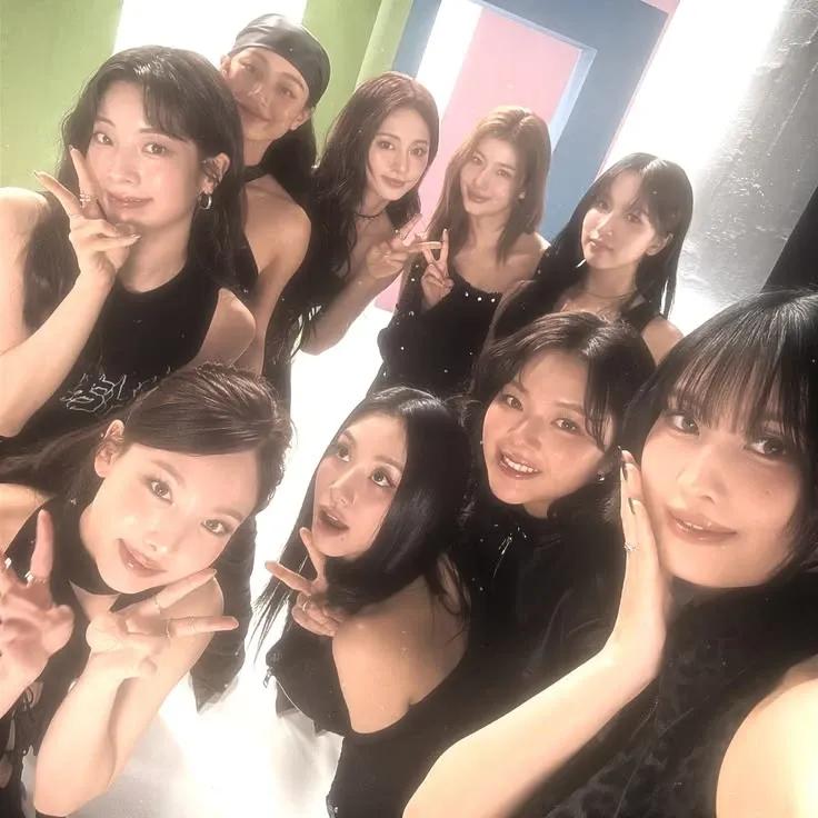 TWICE의 최신 사진