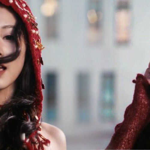 Recent activity shot of Tzuyu (TWICE)