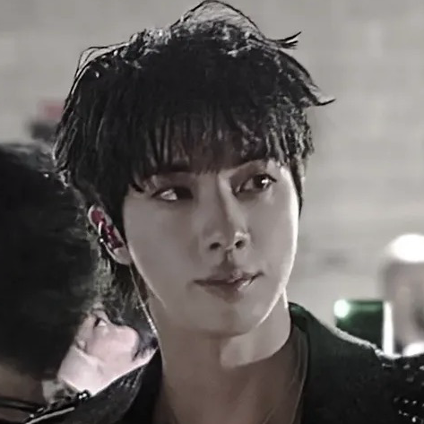 Foto terbaru Jin (BTS)