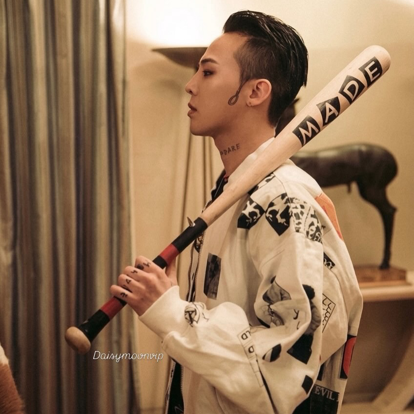 Latest photo of G-DRAGON (BIGBANG)