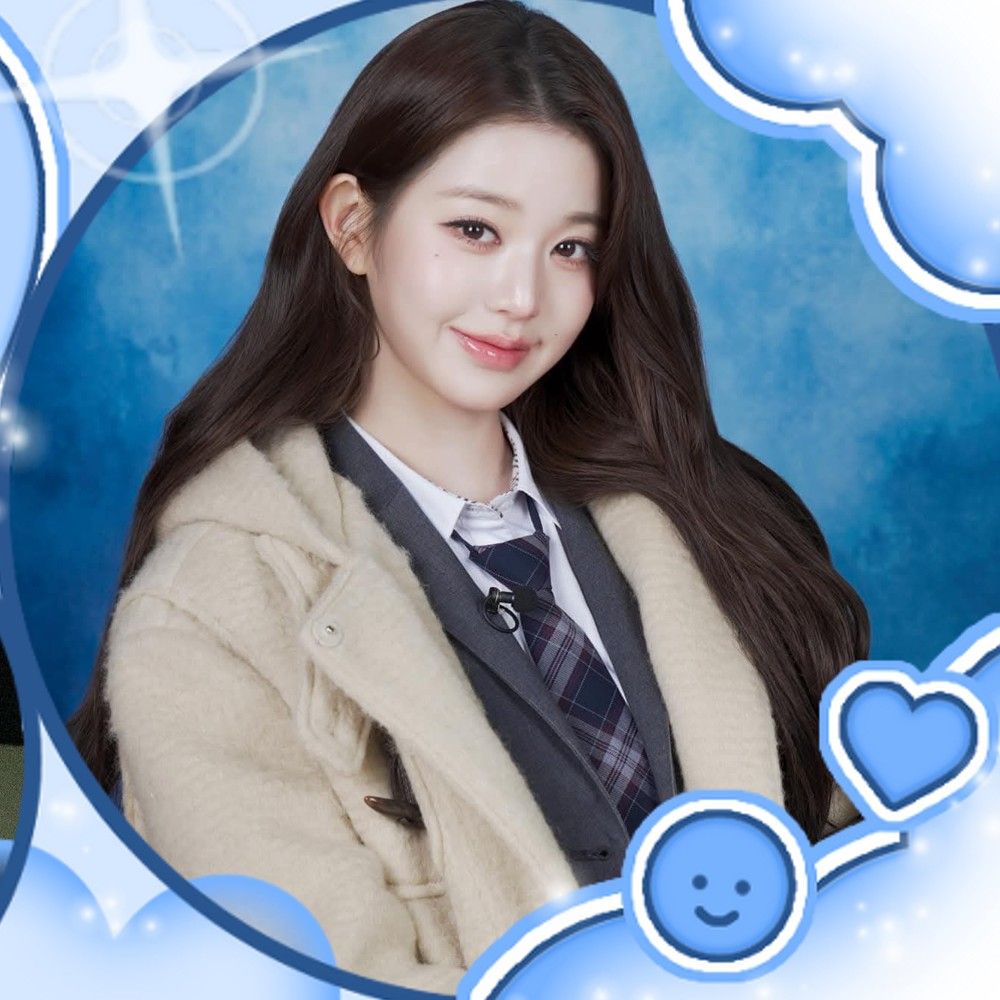 Recent activity shot of Jang Wonyoung (IVE)