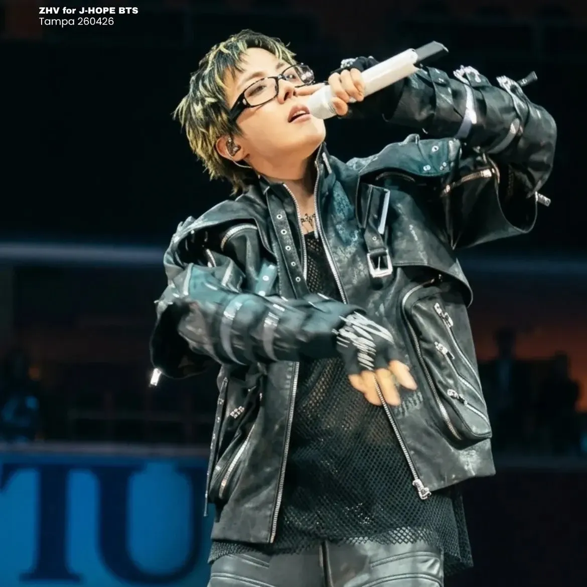 Foto aktivitas terbaru j-hope (BTS)