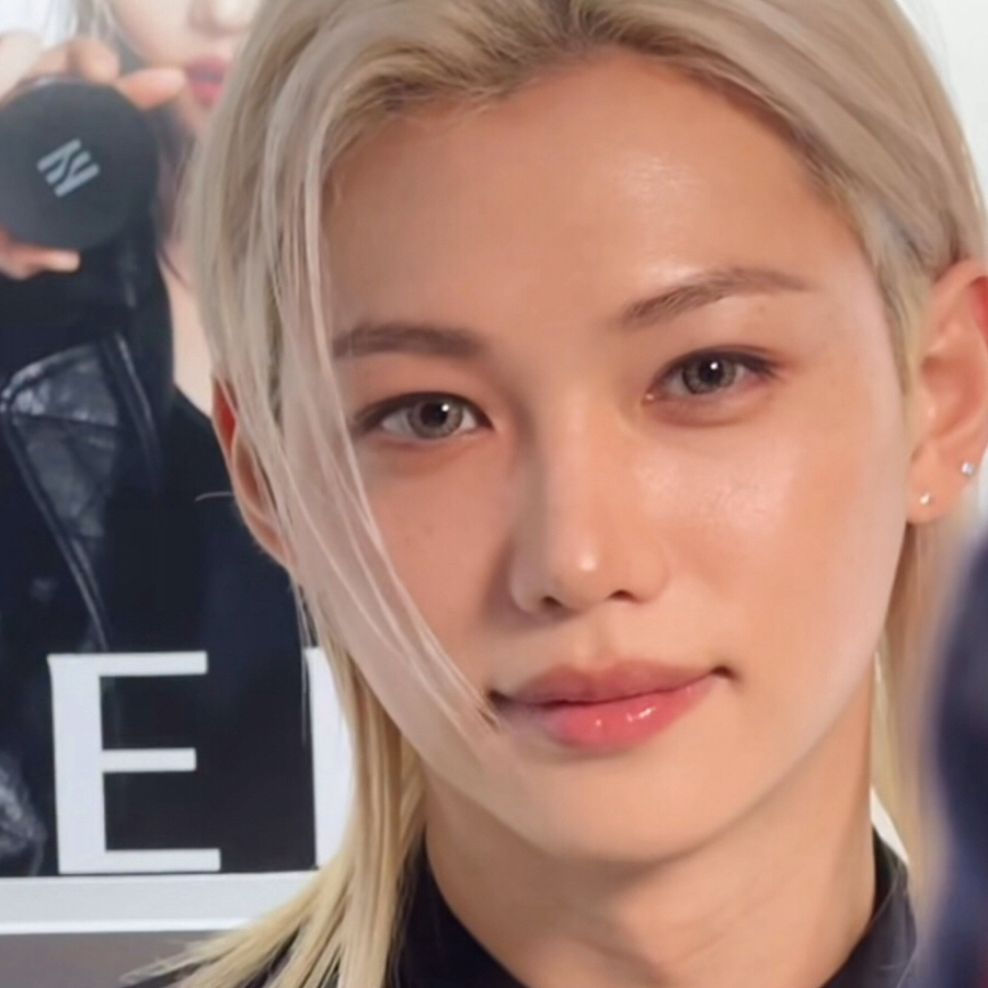 Behind-the-scenes cut of Felix (Stray Kids)