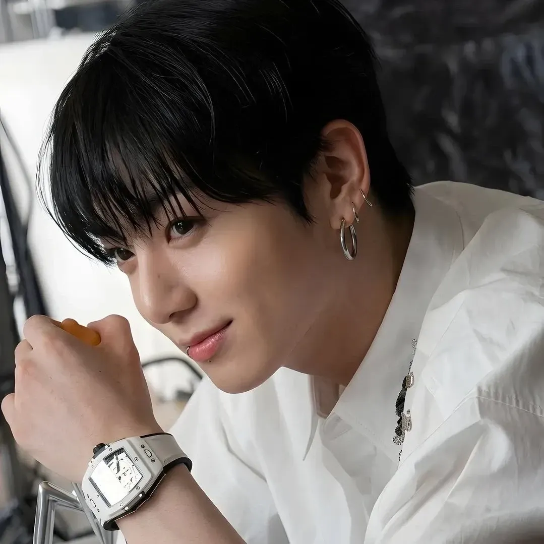 Momen yang diabadikan oleh penggemar Jungkook (BTS)